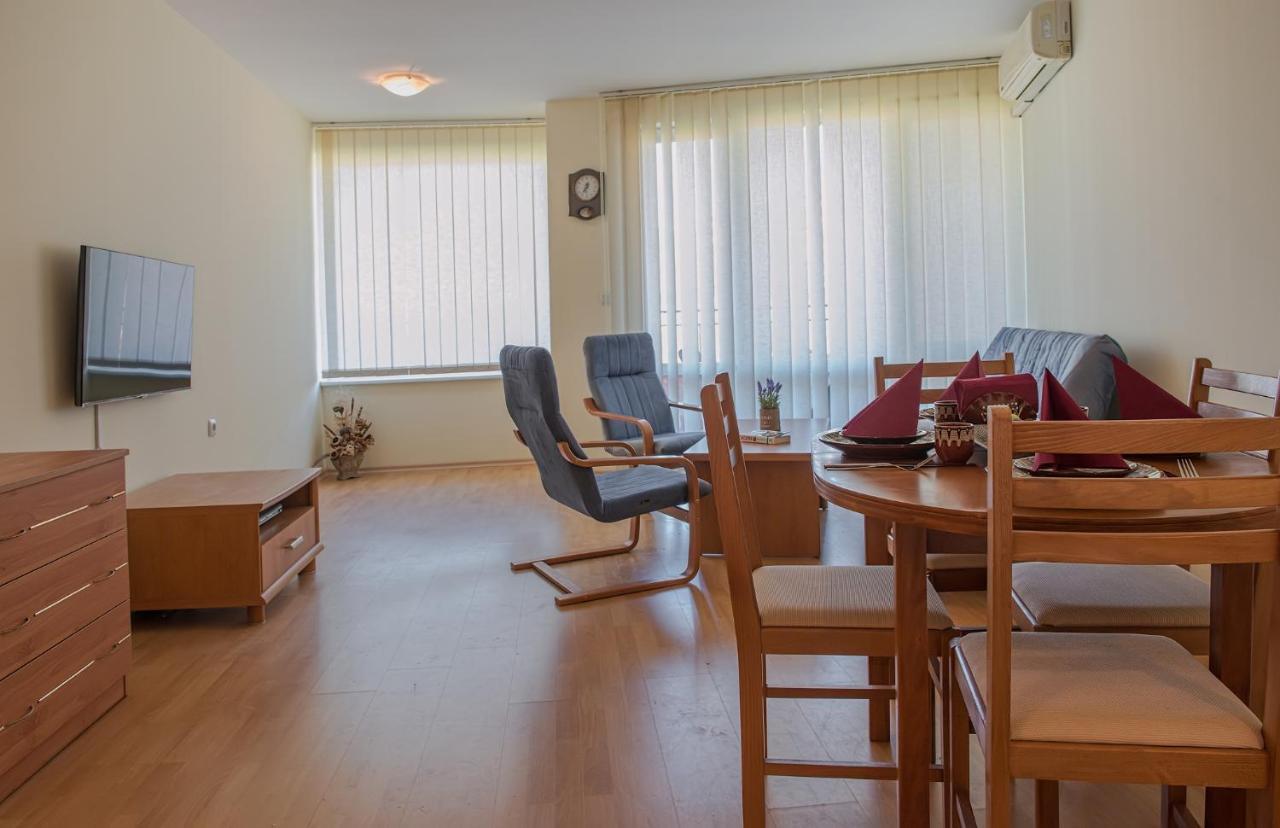 Privilege Beach Apartments Sveti Vlas Exterior foto
